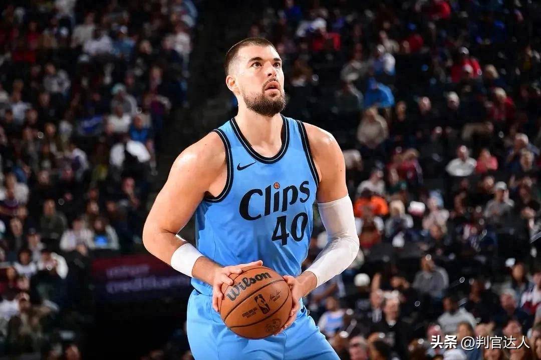 开云体育-法国杯倒计时，洛杉矶快船赛后止住颓势，细节引发关注，管理层满意，团队化学反应显著的简单介绍