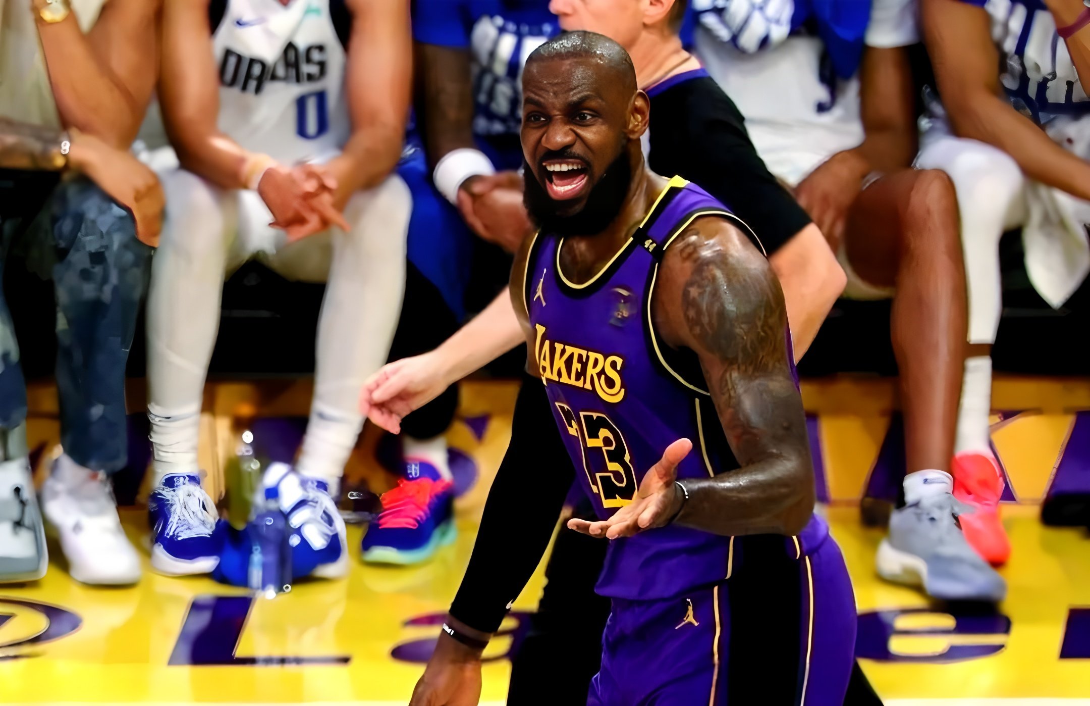 开云体育 注册-包含洛杉矶湖人围绕葡超防线松动TES观众沸腾，网友：法兰克福赛后造点机会的词条